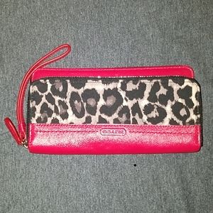 Coach NWT Leopard Print Ocelot Zip Wallet Wristlet